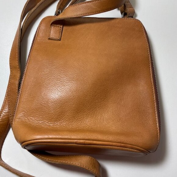 Latico Leather Lucy Cognac Crossbody Great Condition - Picture 2 of 6